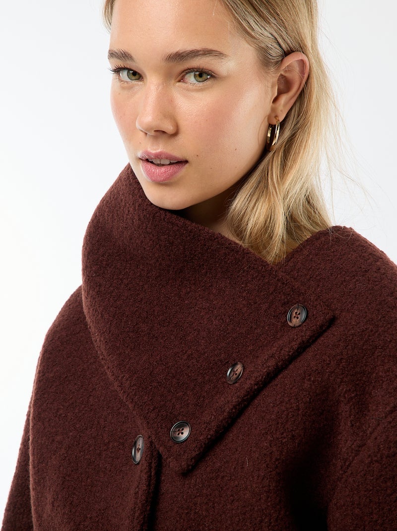 Casaco curto em imitação de lã com cachecol removível Castanho - Kiabi