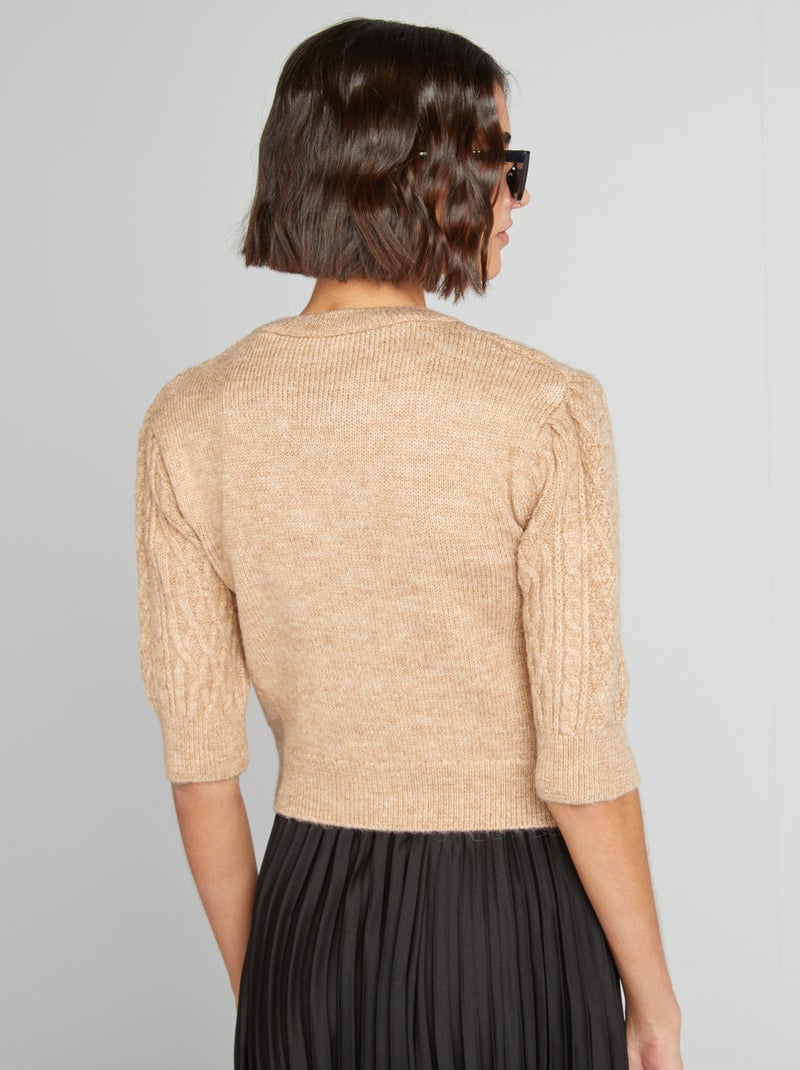 Casaco curto em malha entrançada BEGE - Kiabi