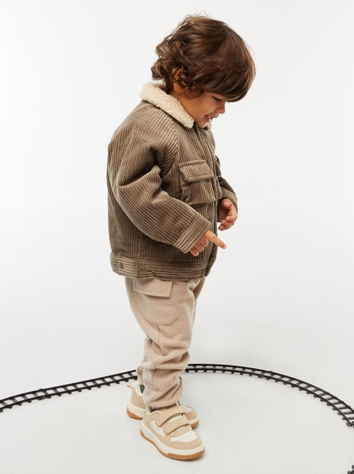 Casaco curto em veludo forrado - Kiabi