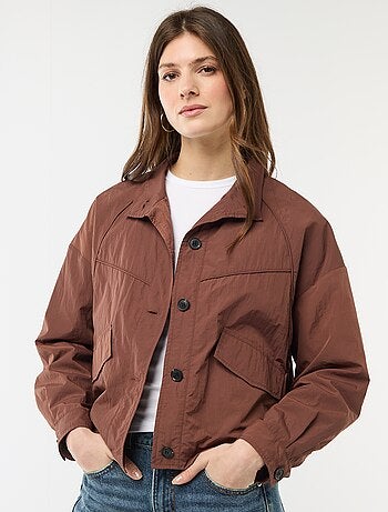 Casaco curto repelente à água