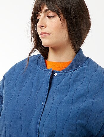 Casaco de algodão acolchoado com ondas verticais