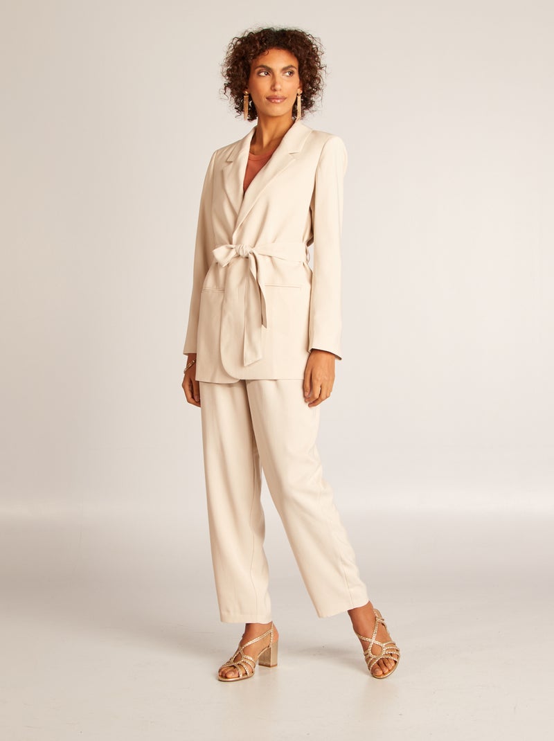 Casaco de fato com cinto para apertar BEGE - Kiabi