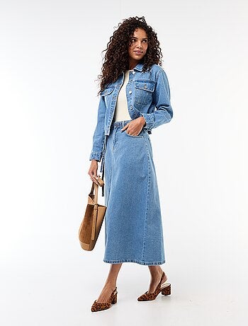 Casaco de ganga com bolsos de aba