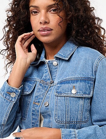 Casaco de ganga com bolsos de aba