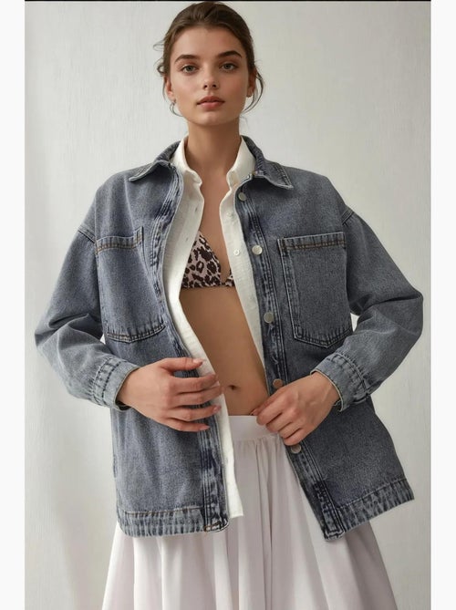 Casaco de ganga oversized com colarinho de camisa e bolsos bdart - Kiabi Casaco de ganga oversized com colarinho de camisa e bolsos bdart - Kiabi