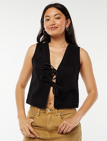 Casaco de ganga sem mangas com abertura para atar