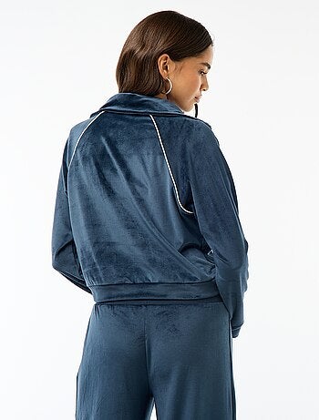 Casaco de gola alta em veludo