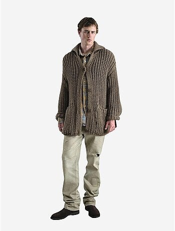 Casaco de malha canelada oversized com gola alta e bolsos giesto