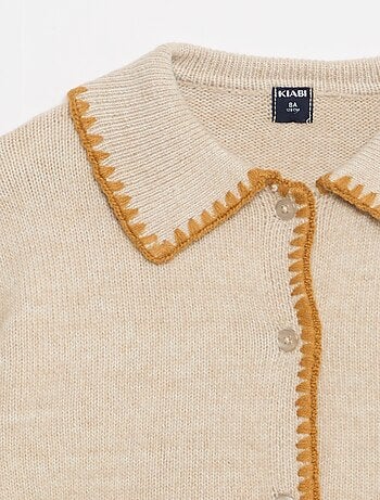 Casaco de malha com abertura de botões e bolsos aplicados