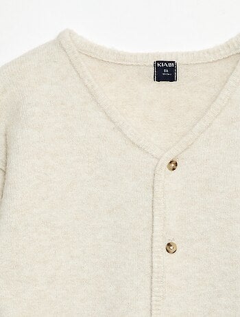 casaco de malha com decote em V