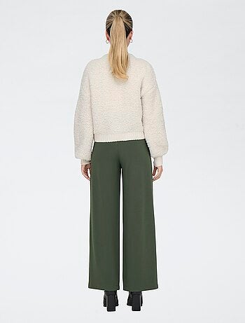 Casaco de malha com gola redonda liso