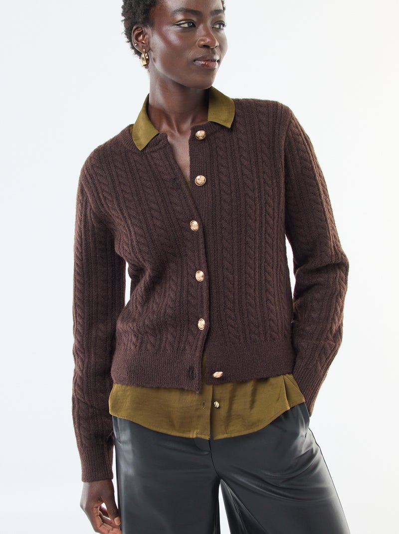 Casaco de malha com torcidos e botões dourados Castanho - Kiabi