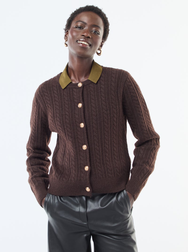 Casaco de malha com torcidos e botões dourados Castanho - Kiabi