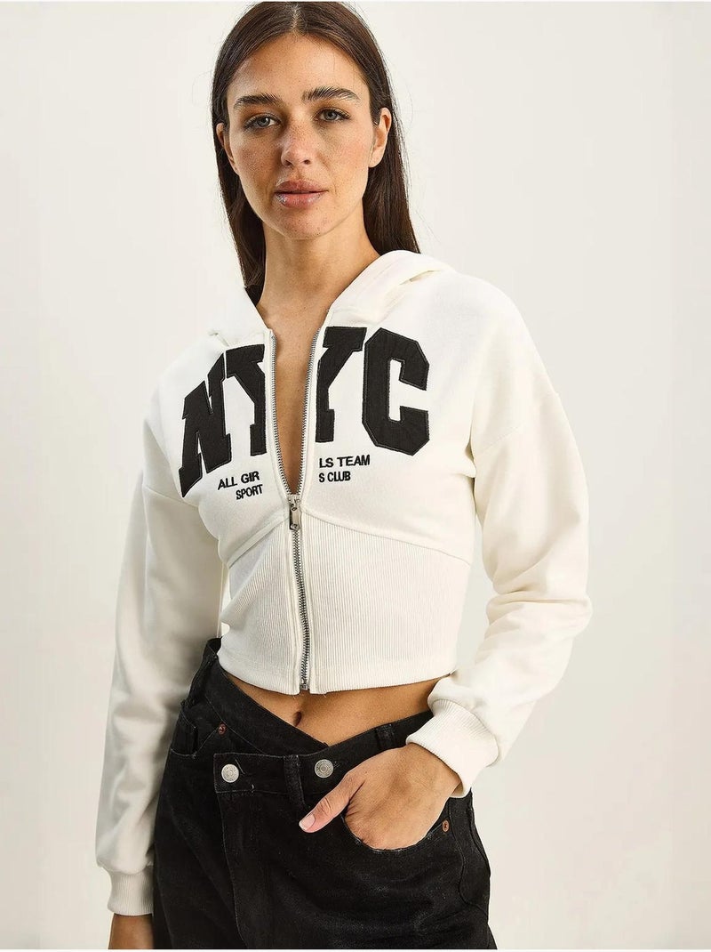 Casaco de malha cropped slim fit com capuz e estampado lucci Branco - Kiabi