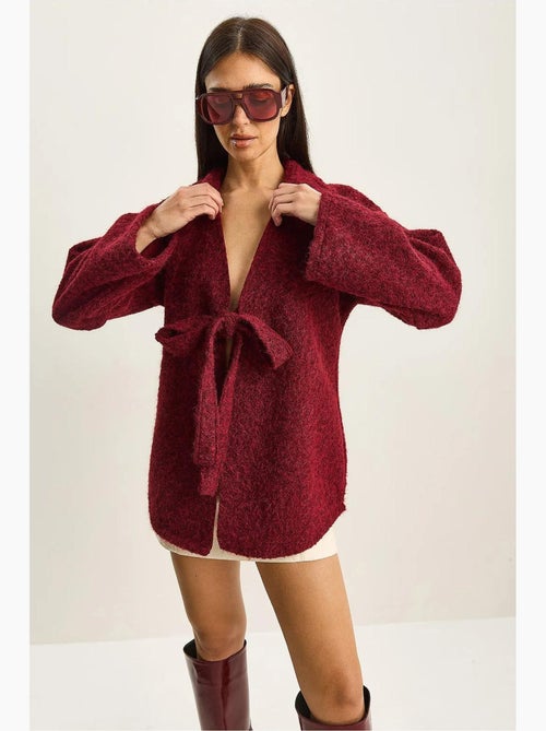 Casaco de malha oversized texturizado com decote em v e fecho de atar lucci - Kiabi Casaco de malha oversized texturizado com decote em v e fecho de atar lucci - Kiabi