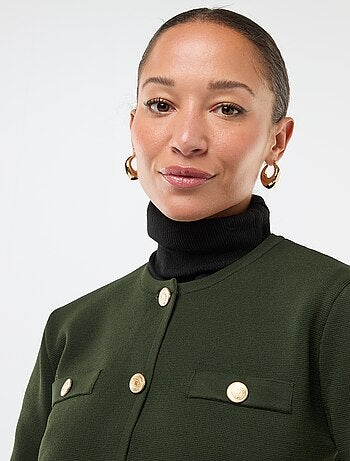 Cardigan com botões dourados em malha texturizada