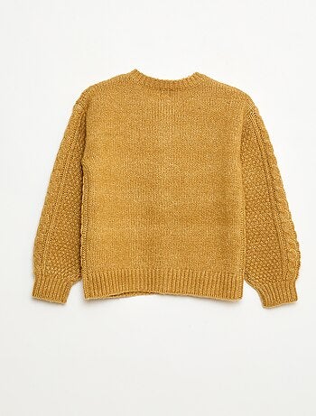 Casaco de malha torcida com abertura abotoada