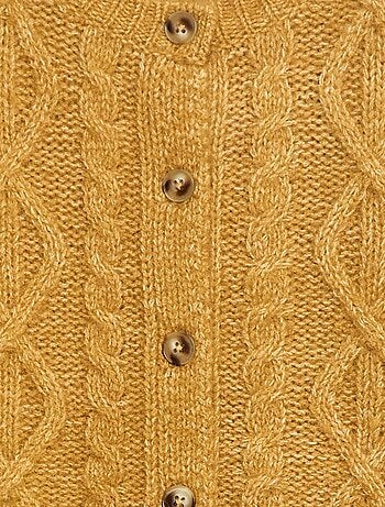 Casaco de malha torcida com abertura abotoada