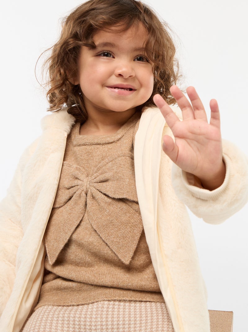 Casaco de pelo sintético com capuz Branco - Kiabi