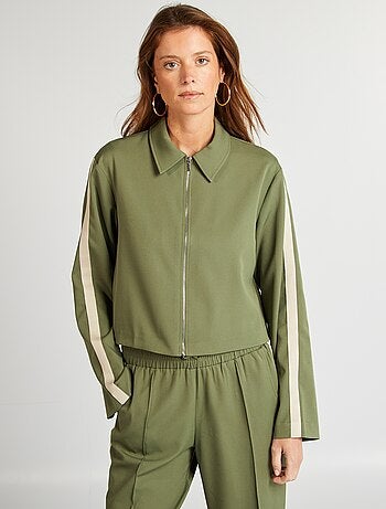 Casaco desportivo com fecho