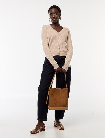 Casaco em malha fina com decote em V