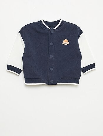 Casaco estilo campus americano