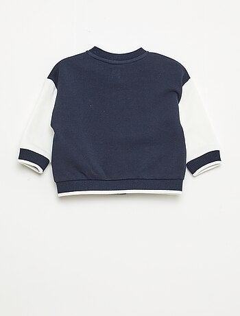 Casaco estilo campus americano