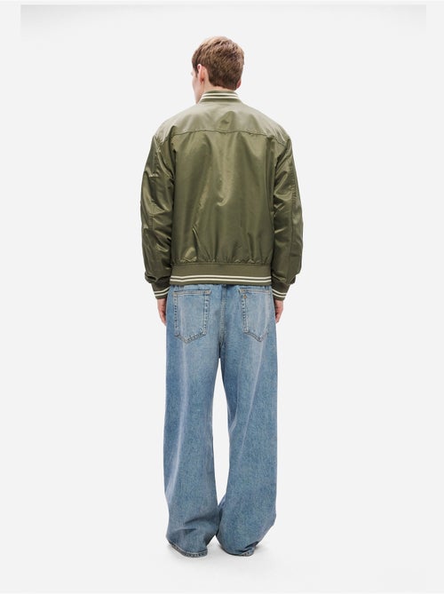 Casaco Fino cónico - Calvin Klein - Kiabi Casaco Fino cónico - Calvin Klein - Kiabi