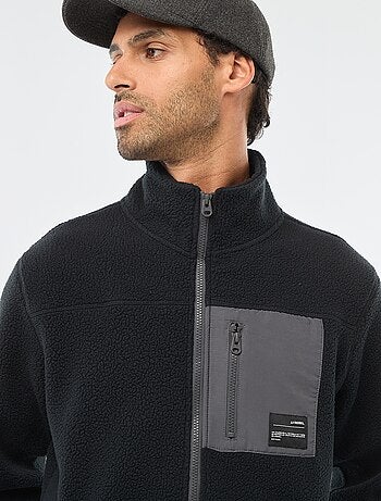 Casaco "JJrebel" em imitação de pele de ovelha com bolso contrastante