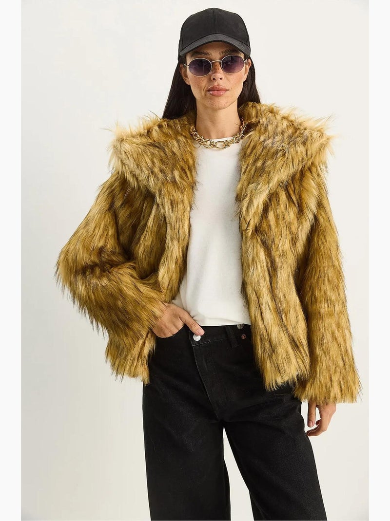Casaco oversize em pelo sintético lucci Camelo - Kiabi