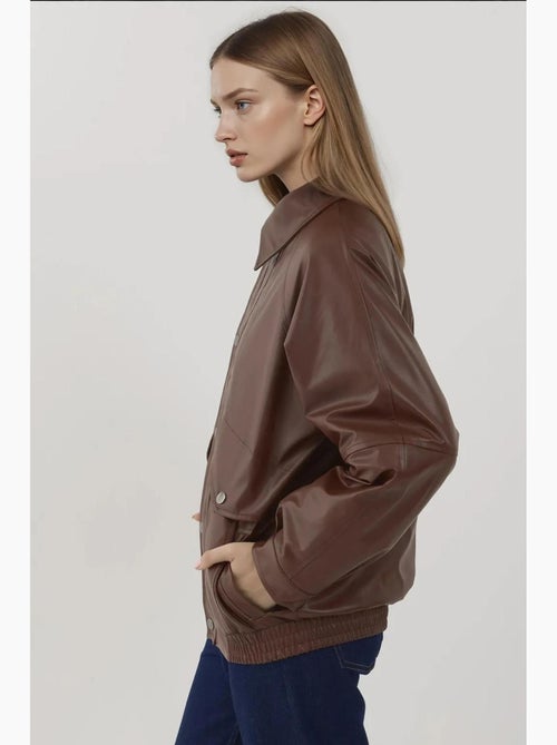 Casaco oversized em pele sintética com bolsos hiccup - Kiabi Casaco oversized em pele sintética com bolsos hiccup - Kiabi