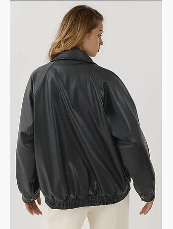Casaco oversized em pele sintética com bolsos hiccup