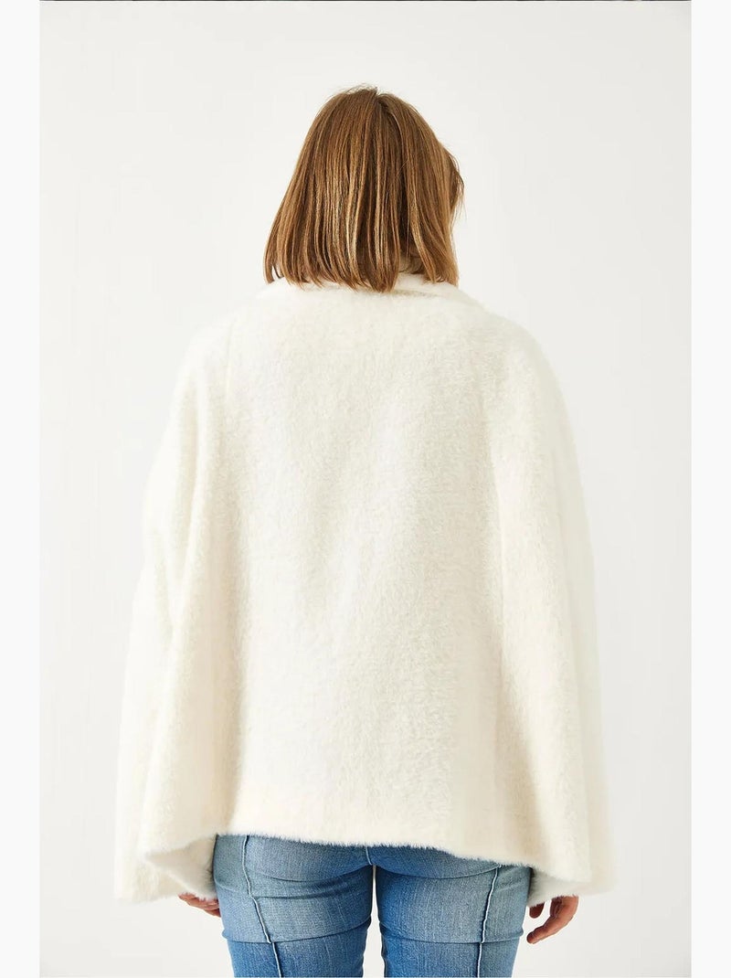 Casaco oversized em pelo sintético lucci Marfim - Kiabi