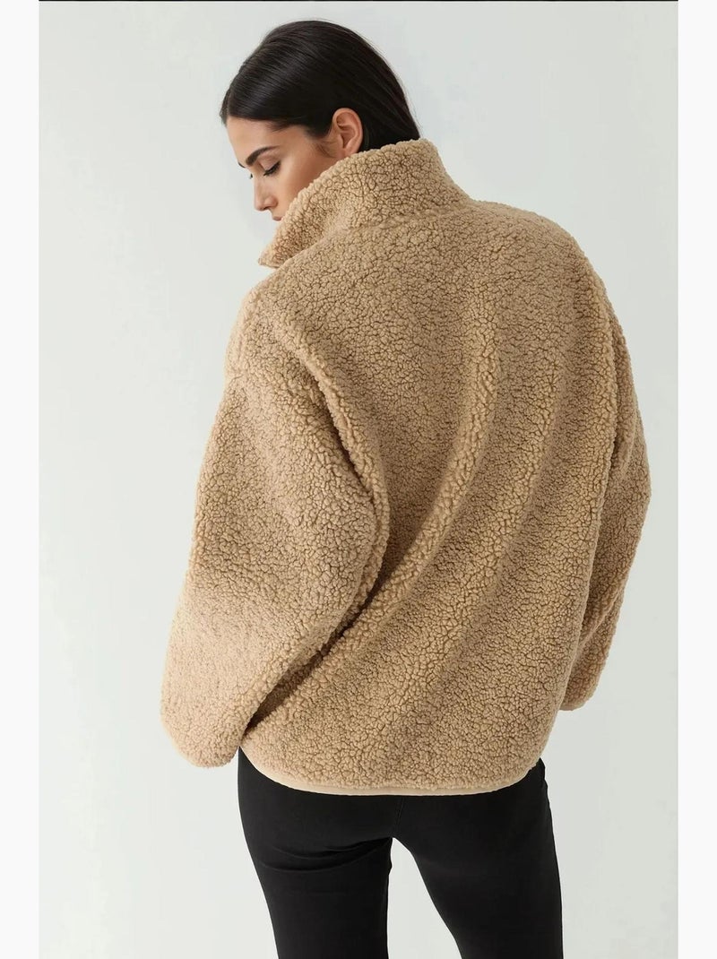 Casaco oversized em peluche com gola com fecho de correr hiccup Camelo - Kiabi