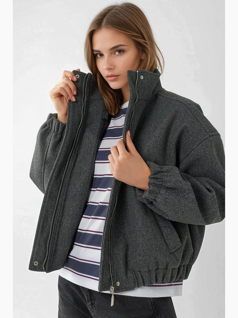 Casaco oversized texturizado com gola alta hiccup Cinza escuro - Kiabi