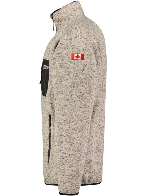 Casaco polar com fecho e gola subida titleak – canadian peak - Kiabi Casaco polar com fecho e gola subida titleak – canadian peak - Kiabi