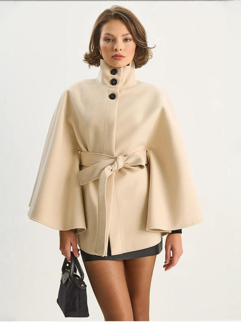 Casaco poncho com fecho de atar lucci Creme - Kiabi