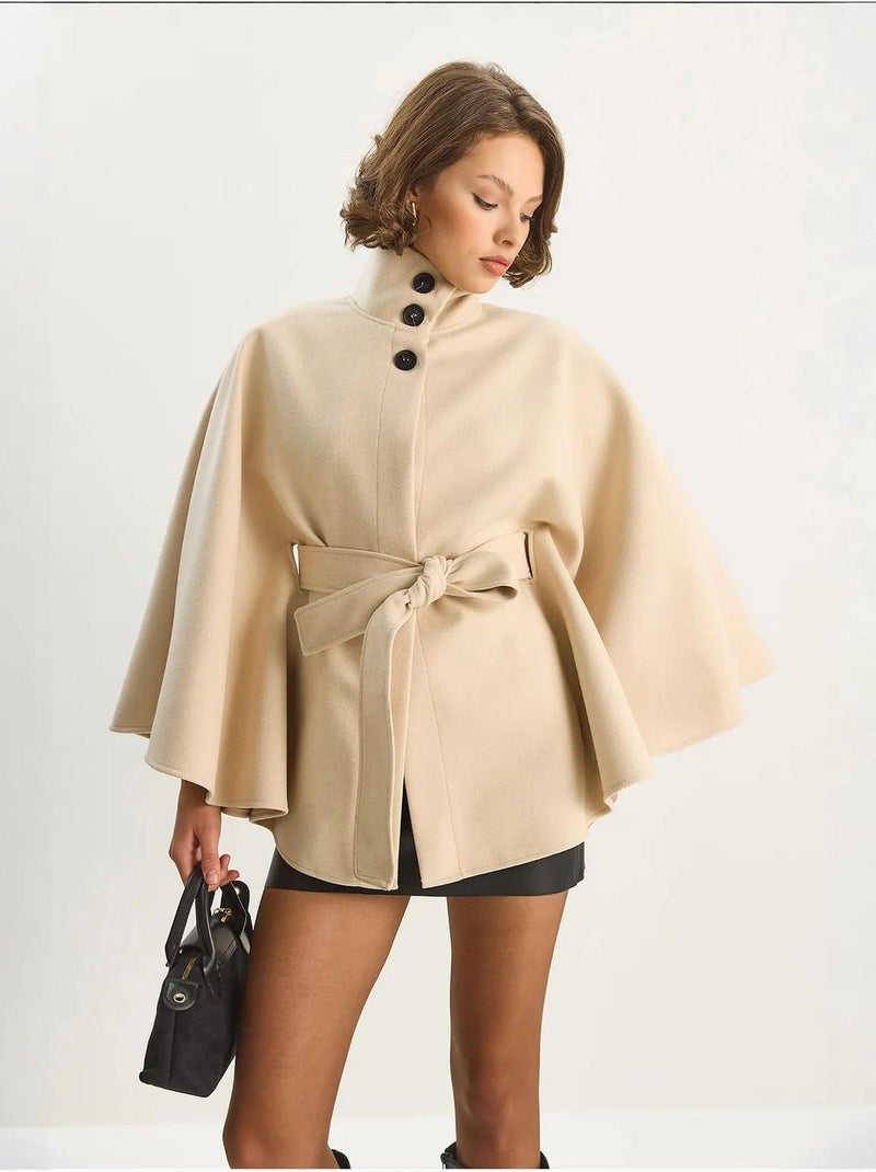 Casaco poncho com fecho de atar lucci Creme - Kiabi
