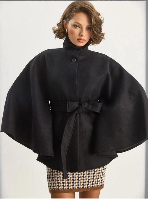 Casaco poncho com fecho de atar lucci - Kiabi Casaco poncho com fecho de atar lucci - Kiabi
