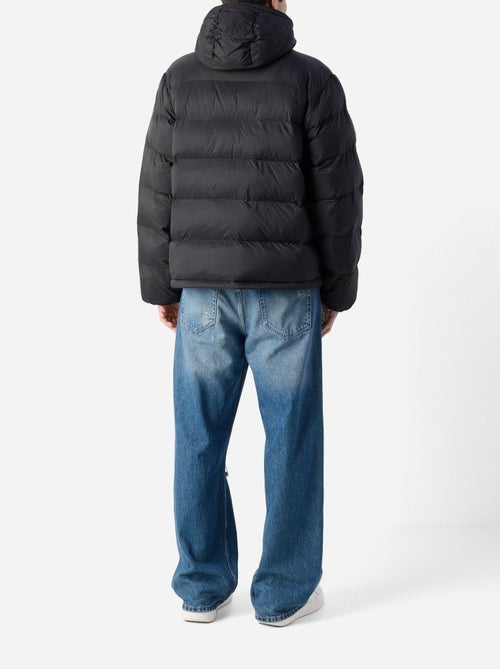 Casaco Puffer Preto Calvin Klein Jeans para Homem LV04RD528G - Kiabi Casaco Puffer Preto Calvin Klein Jeans para Homem LV04RD528G - Kiabi