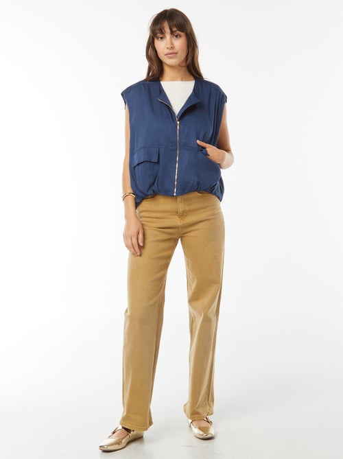 Casaco sem mangas acetinado e com fecho - Kiabi