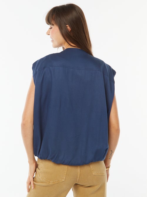 Casaco sem mangas acetinado e com fecho - Kiabi