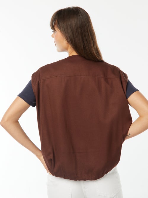 Casaco sem mangas acetinado e com fecho - Kiabi