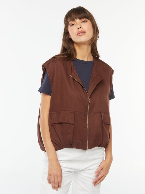 Casaco sem mangas acetinado e com fecho - Kiabi