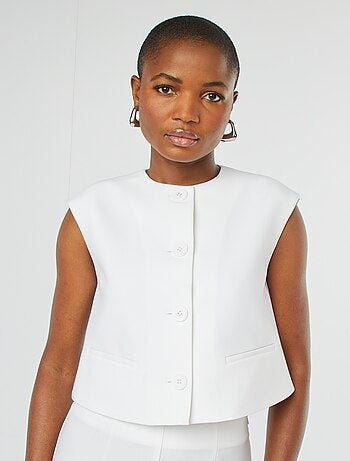 Casaco sem mangas com abertura com botões