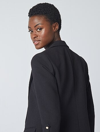 Casaco tipo blazer com mangas reviradas