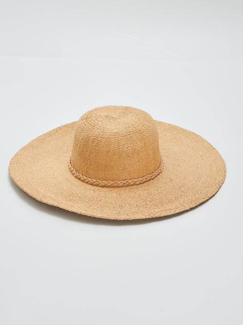 Chapéu de palha com forma capelina - Kiabi