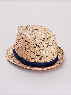 Chapéu 'tubarão' - Kiabi