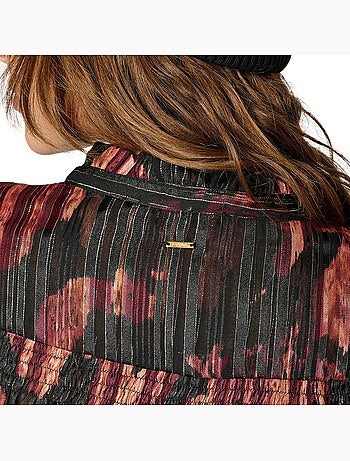 Chemise kaporal seven para mulher em preto e vermelho