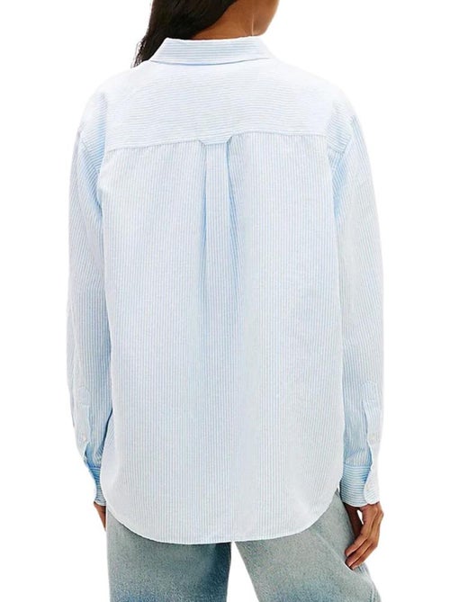 Chemise Tommy Hilfiger Tjw Rlx para Mulher em Branco/Azul - Kiabi Chemise Tommy Hilfiger Tjw Rlx para Mulher em Branco/Azul - Kiabi